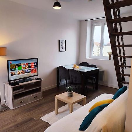 Appartement Duplex - Proche Gare & Centre à Compiègne Extérieur photo